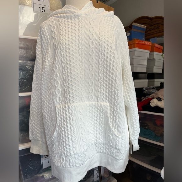 Sweaters - Textured White Hoodie
